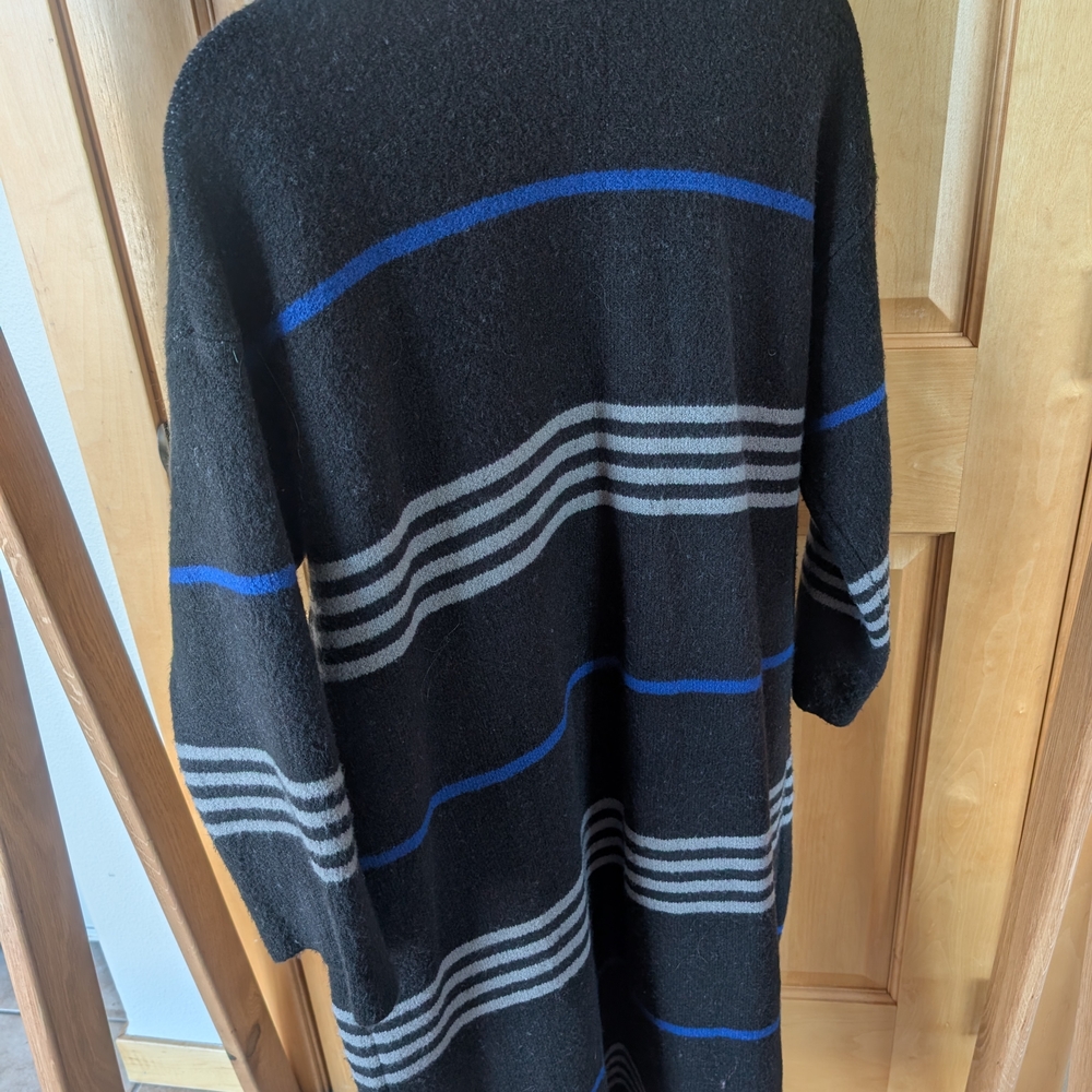New York & Company Black and Blue Long Cardigan - Picture 7 of 10